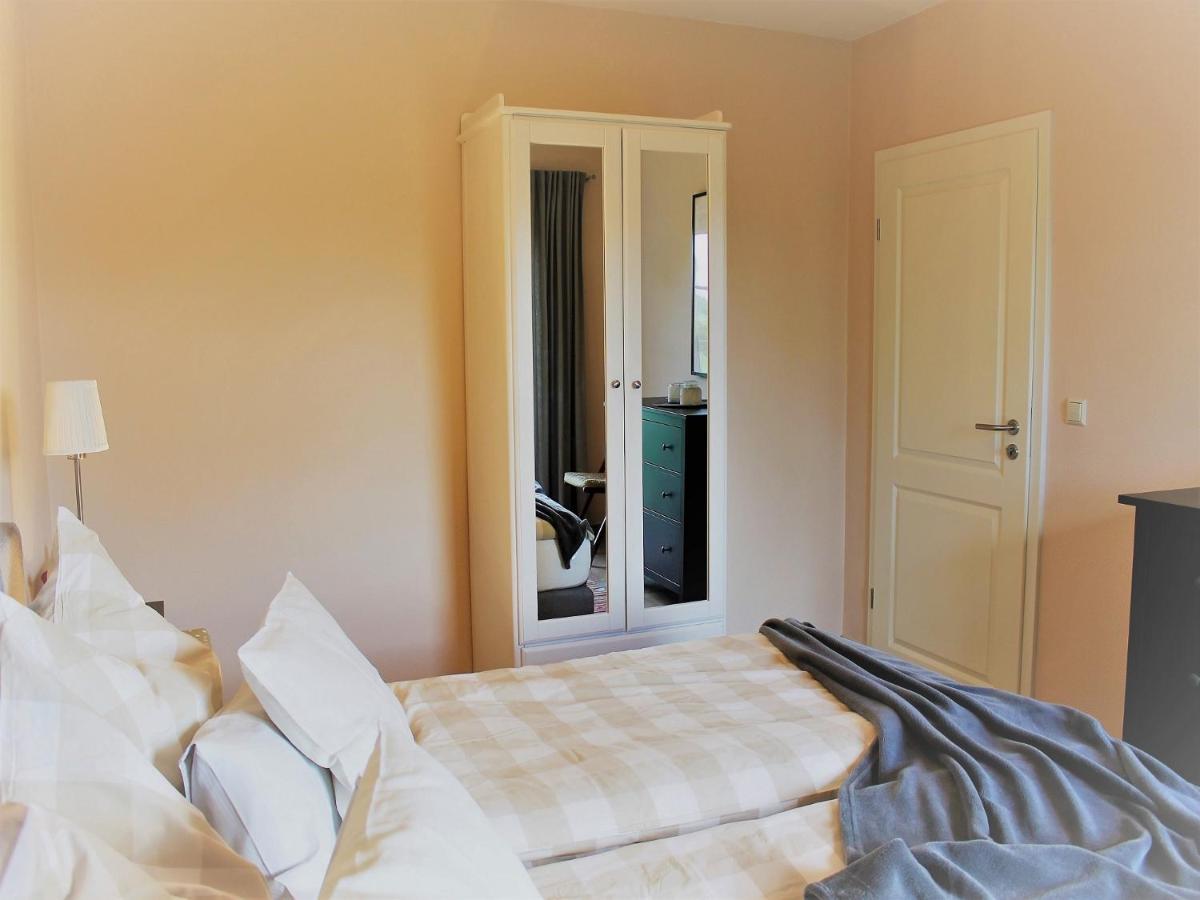 Gutshof Marienthal Apartment Viereck Bagian luar foto